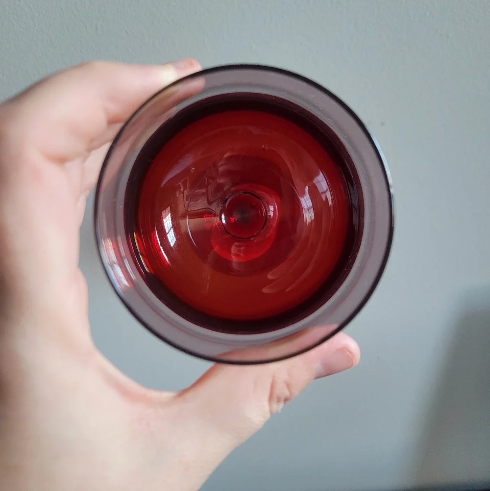 Pier 1 Elemental Red Burgundy Hand Blown Wine Glass 16 oz